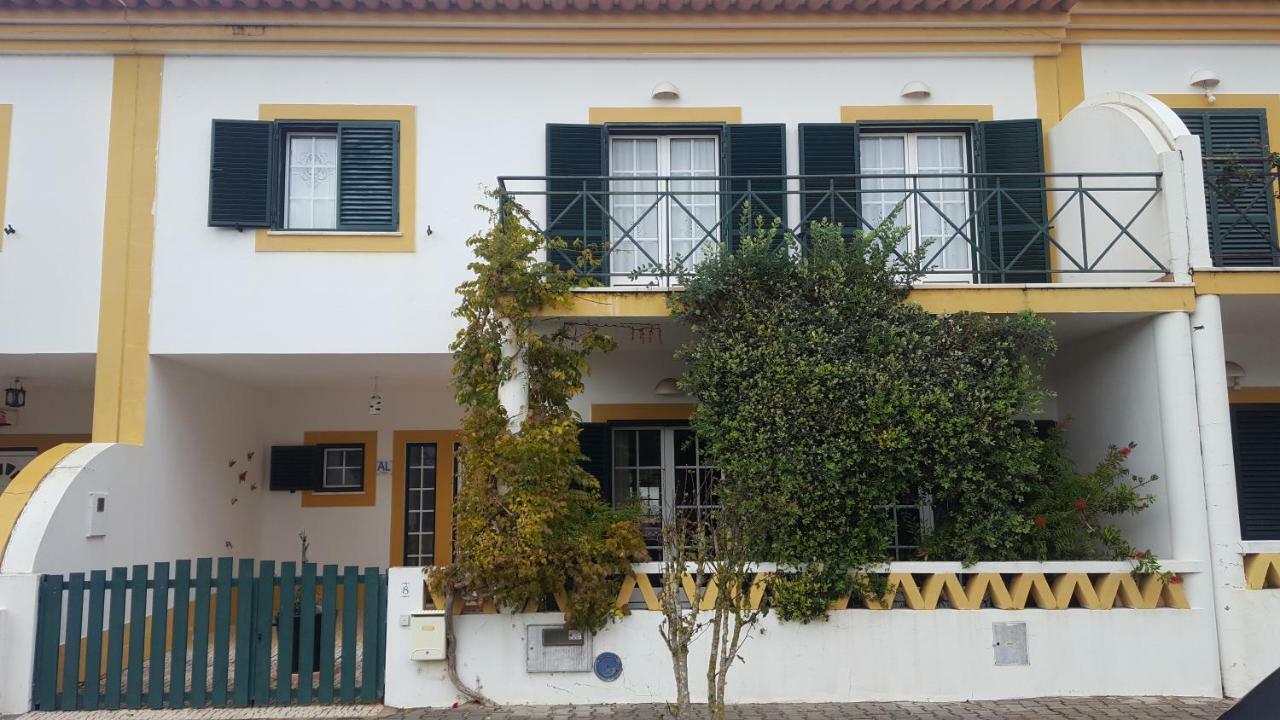 Вілла Casa Da Oliveira Віла-Нова-де-Мілфонтеш Екстер'єр фото